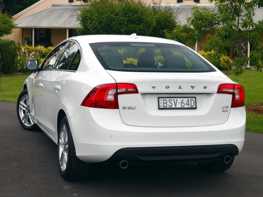  Volvo S60 D5 AWD 2010 года  (AU) (фото 6 из 13)